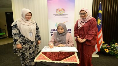 Lawatan Rasmi YBTM KPWKM Ke Jabatan Pembangunan Wanita